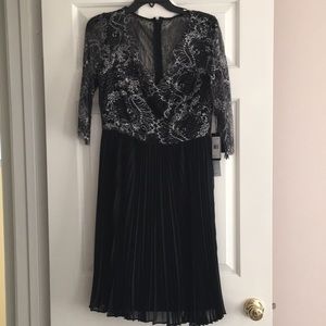 Adrianna Papell scalloped lace pleat dress